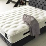 Gecapitonneerde Boxspring met opbergruimte Lucca